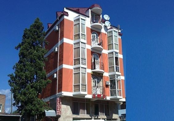 Отель Эдеми Кутаиси Экстерьер фото