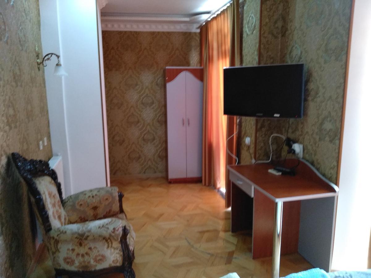 Отель Эдеми Кутаиси Экстерьер фото