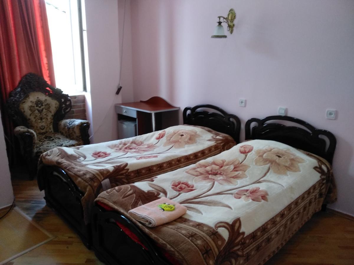 Отель Эдеми Кутаиси Экстерьер фото